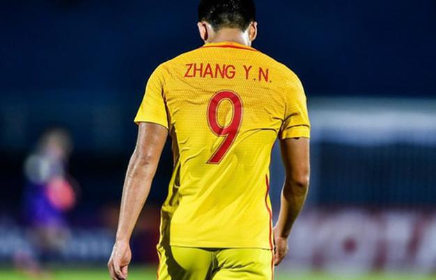 外媒：中国足球就像一个有钱的笨蛋 他们走错了