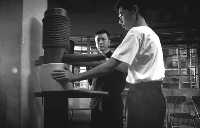 咏春拳历史:从“女人拳”到享誉世界,背后是一代代咏春人的努力__凤凰网