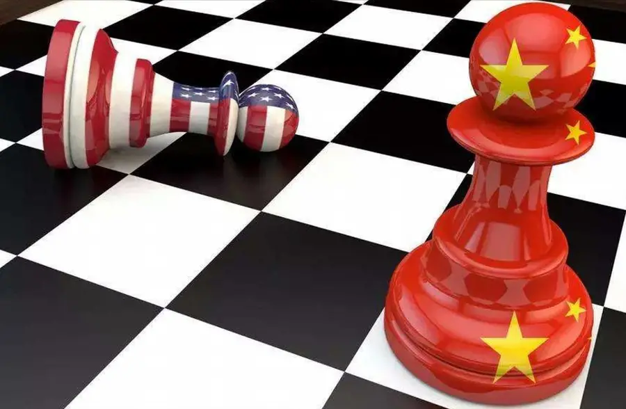 中国必须展现大国的战略气度，回击美方不手软，更要打好持久战