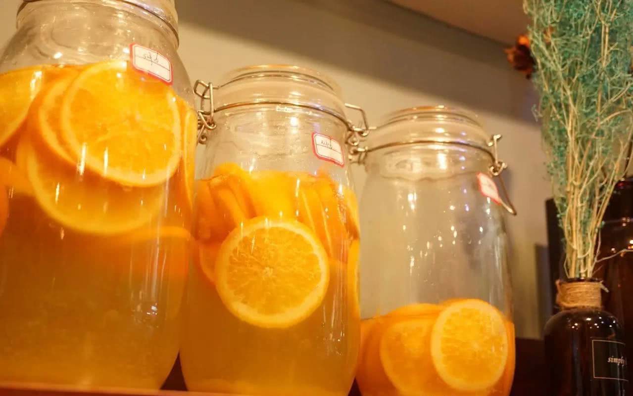 健力宝中瓶橙蜜味运动饮料560ml15瓶塑膜装V0.016方G9.07kg长沙发-阿里巴巴