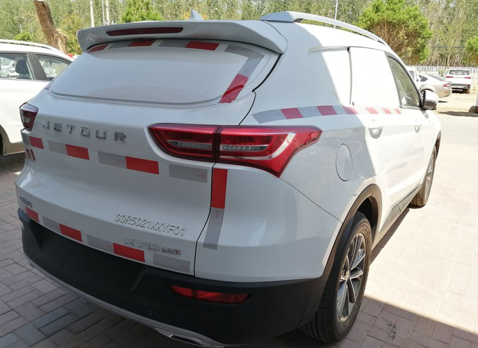 捷途x70货车版也只有在北京能见到,而且在北京见到的几率比玛莎拉蒂