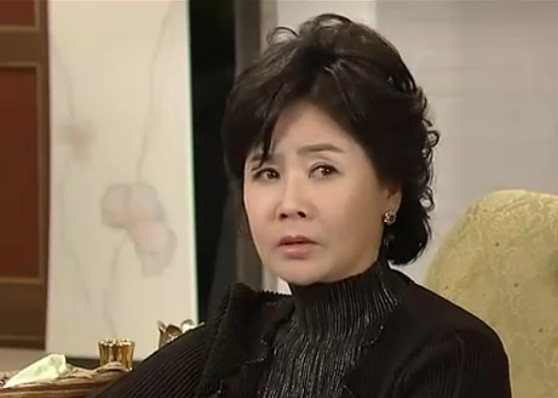 鲜于银淑年轻是大美人浪漫满屋演郑智薰母亲与前夫婚后26年离婚