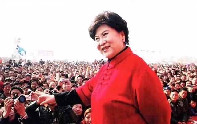 袁阔成单田芳刘兰芳之后,当今评书表演的大旗,该由谁来扛?