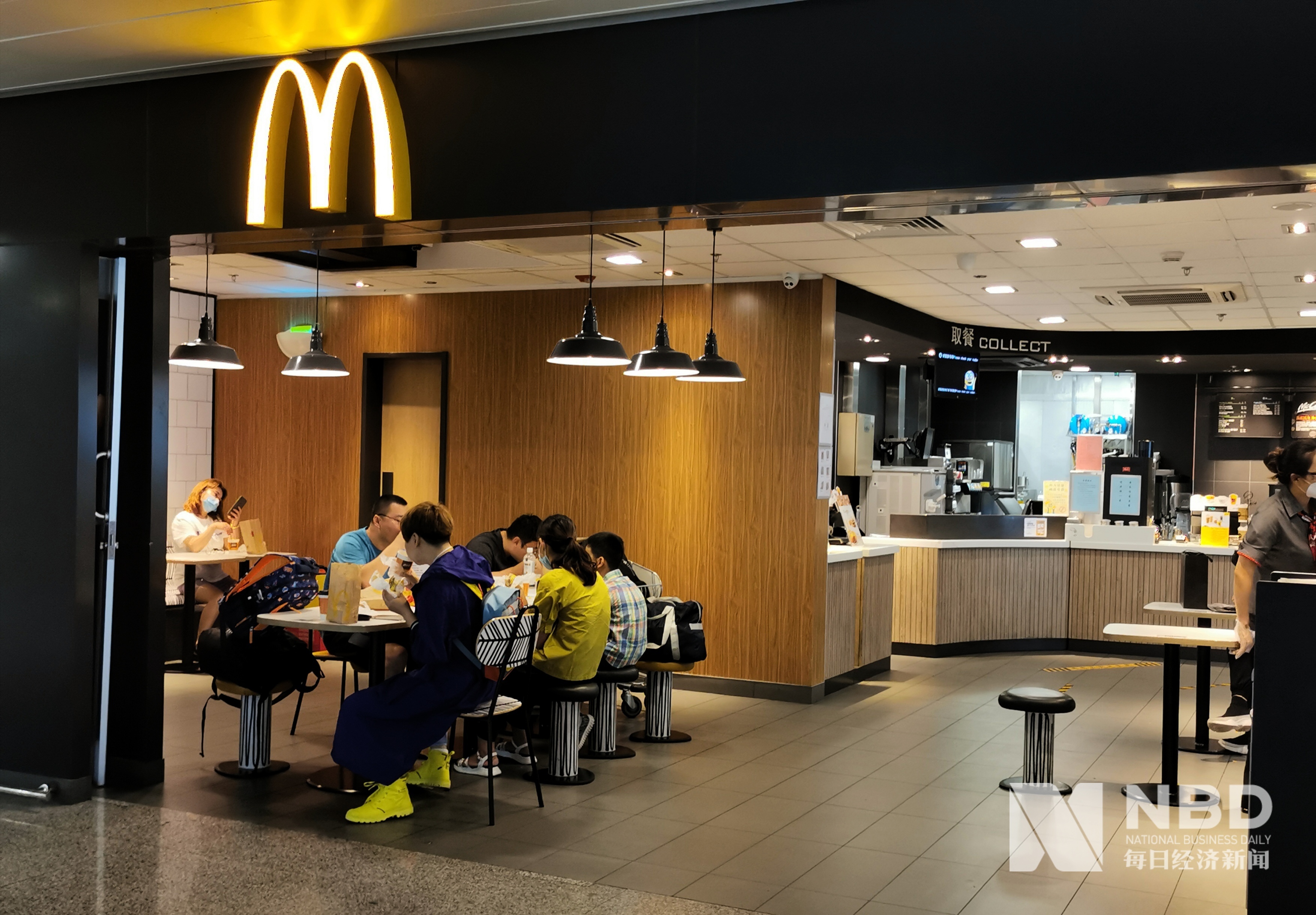 麦当劳第三季度净利润同比增加10%，中国市场可比销售仍呈负增长_凤凰网