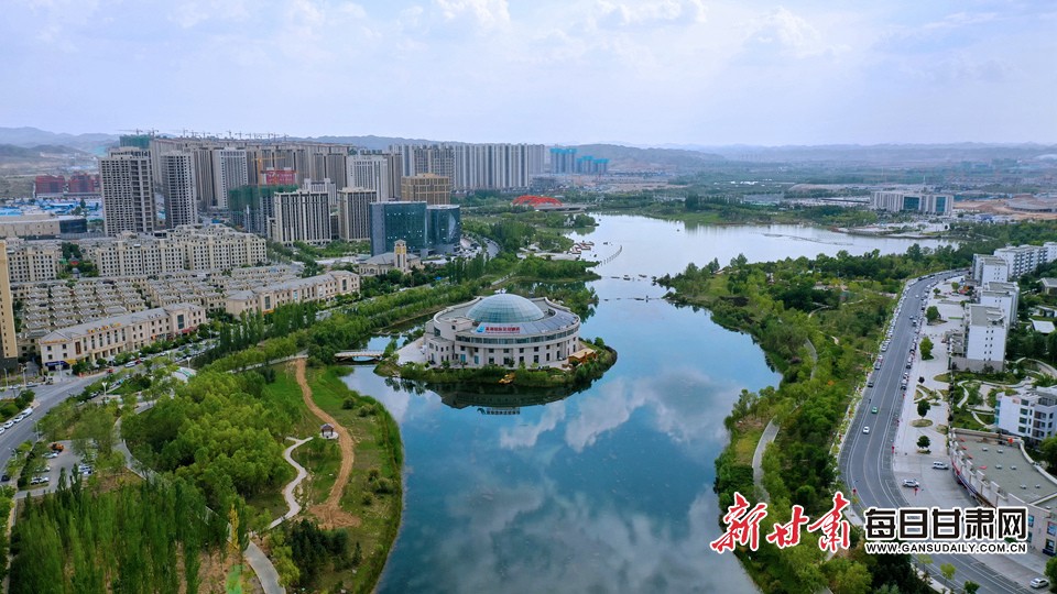 兰州新区栖霞湖