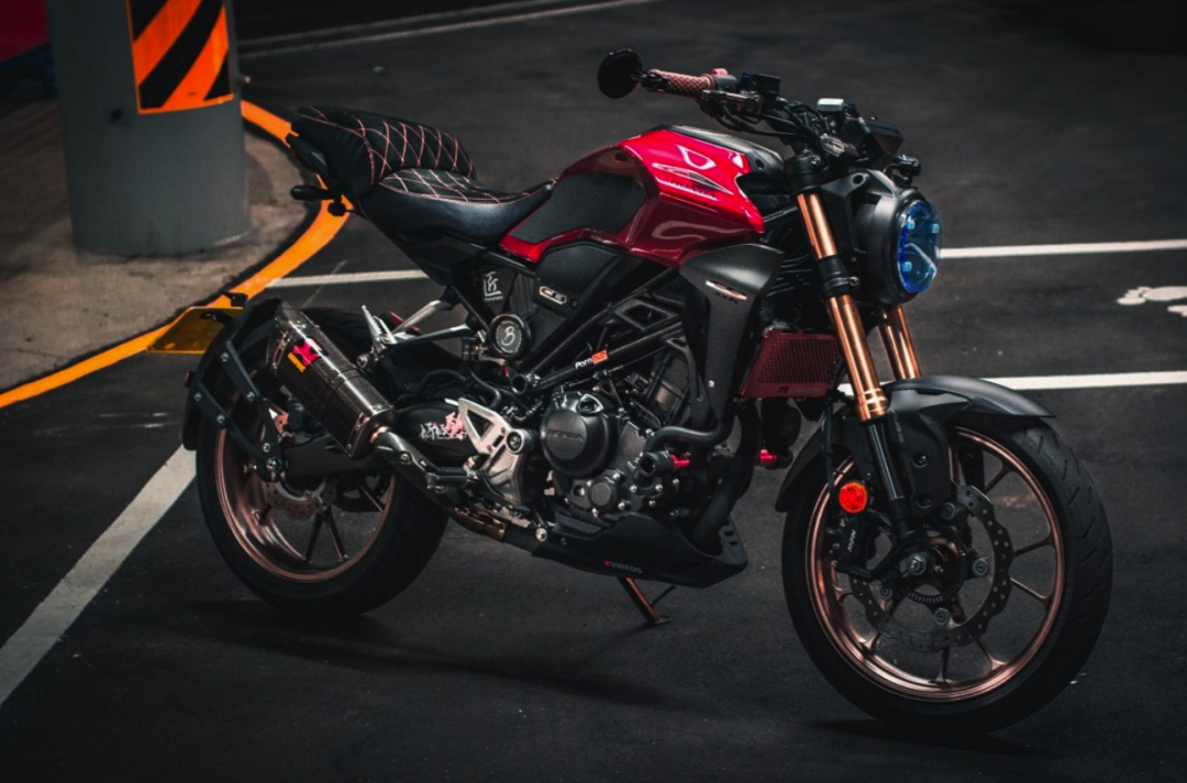 质感不输大排,本田入门级cb300r街车改装案例