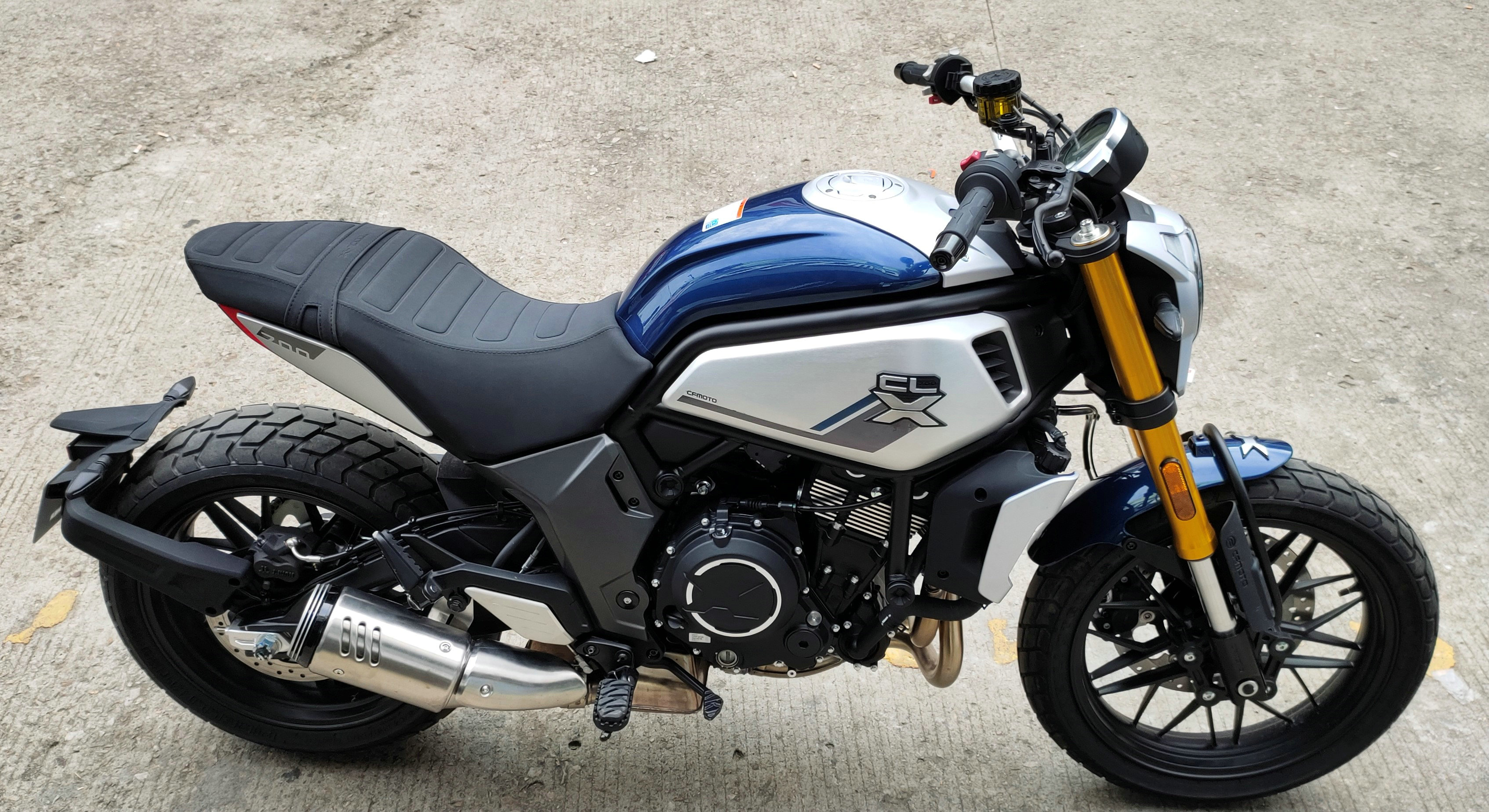 国产复古摩托新标杆 春风700cl-x到店实拍