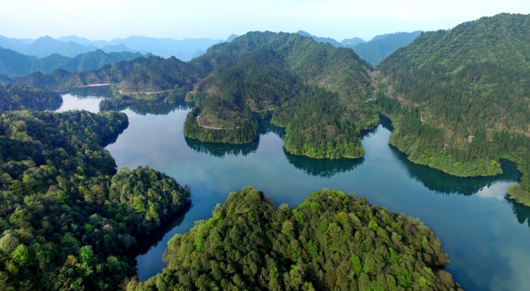 瀘縣奇峰鎮 奇峰鎮位於瀘縣中部,擁有羅盤嘴宋墓群,鐵壚灘橋,新橋