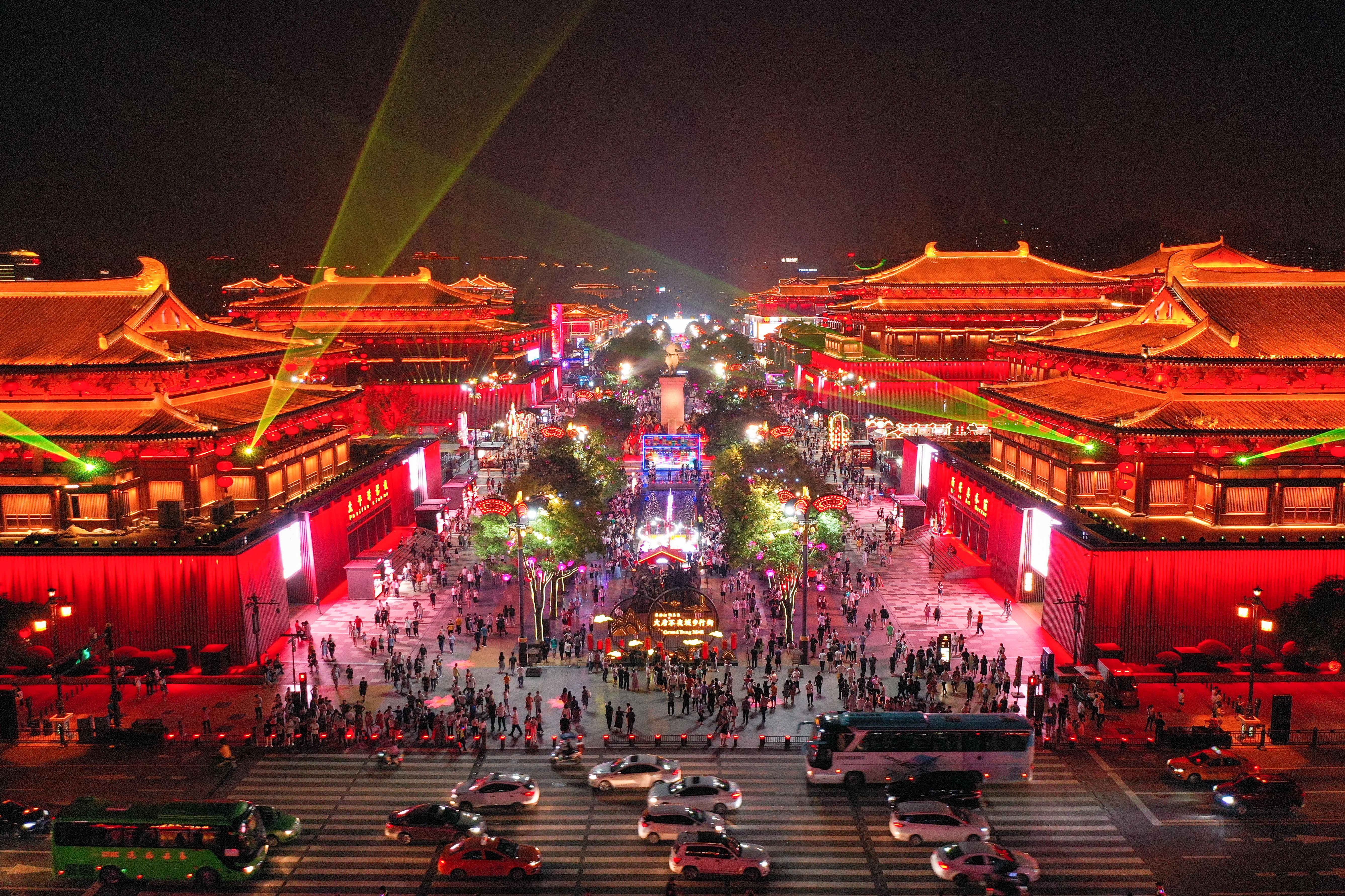 网红城市西安新玩法,穿越在西安千古情里,享受唯美的视觉盛宴__凤凰网