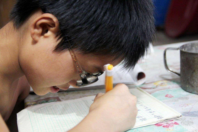 五岁男孩近视1800度,让医生很吃惊!这三个误区,家长需警惕