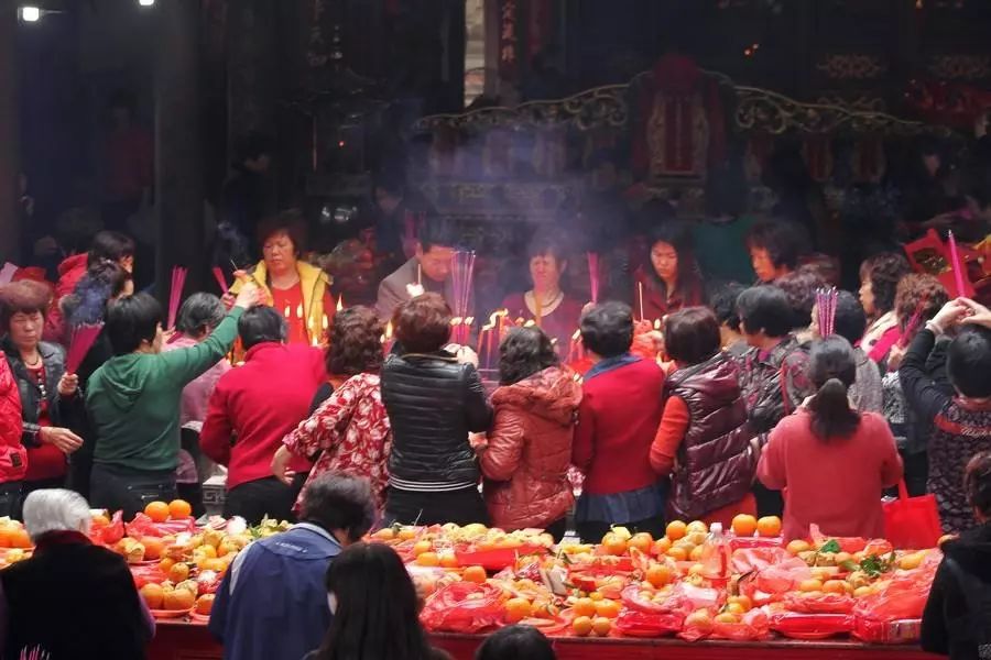 中国式拜菩萨︱李松蔚