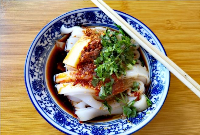 惊艳昆明附近的油菜花海美得不像话今天带你云赏花春天在路上了