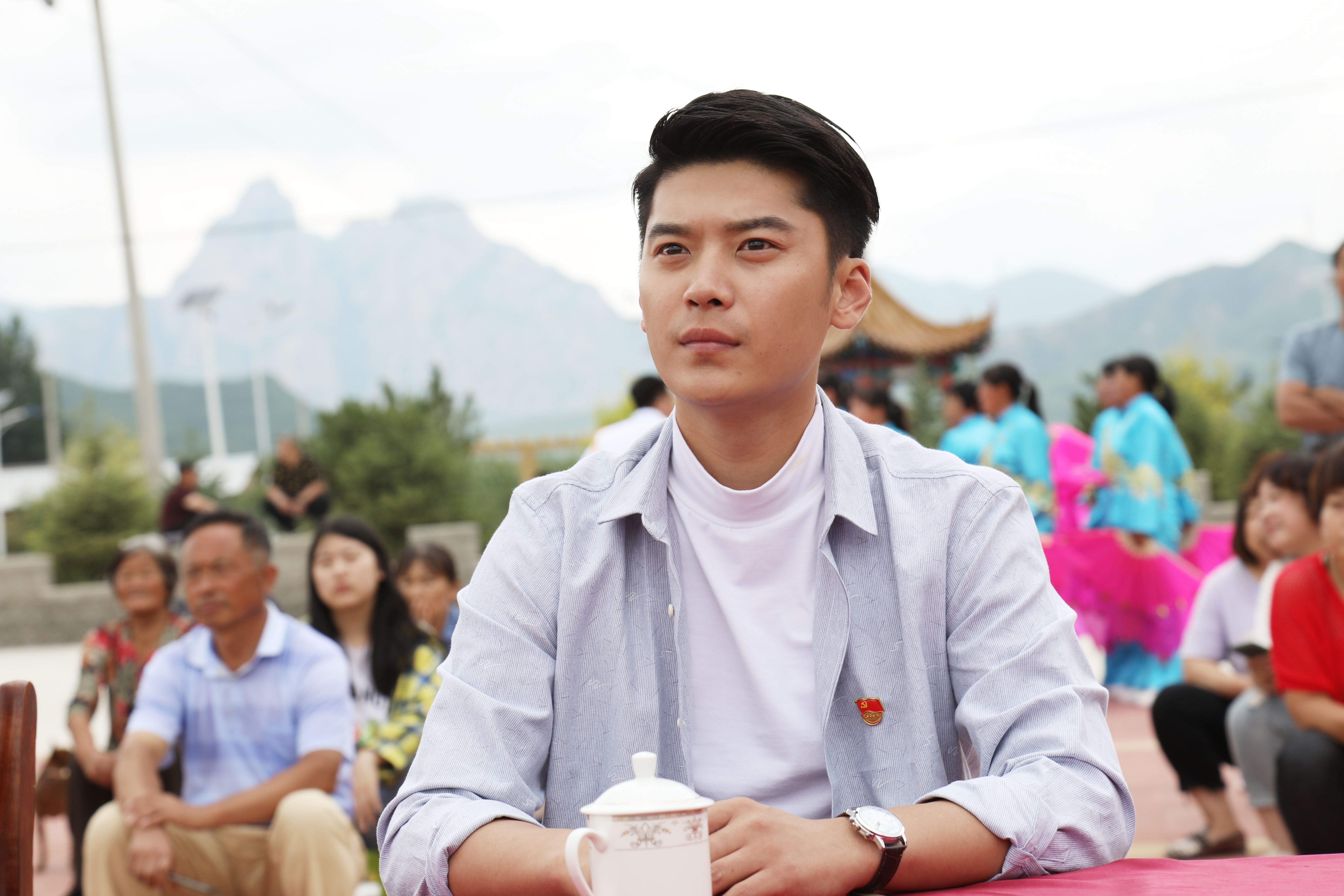 扶贫主旋律电影《最美青春献给你》丰宁开机