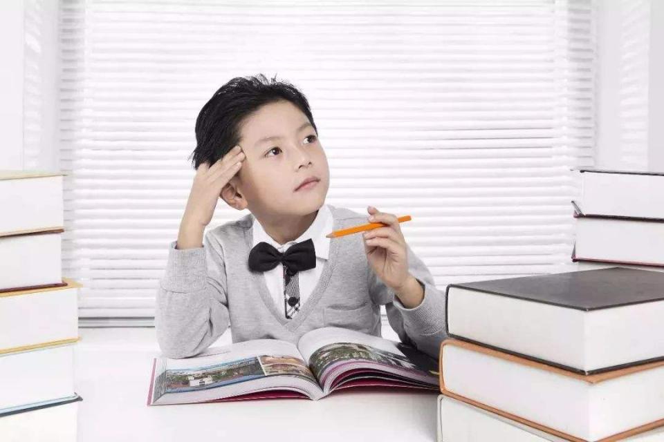 越聪明的孩子越难带,这三个细节,证明你孩子很优秀