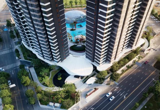 德商迎晖天玺:遇见成都的大海