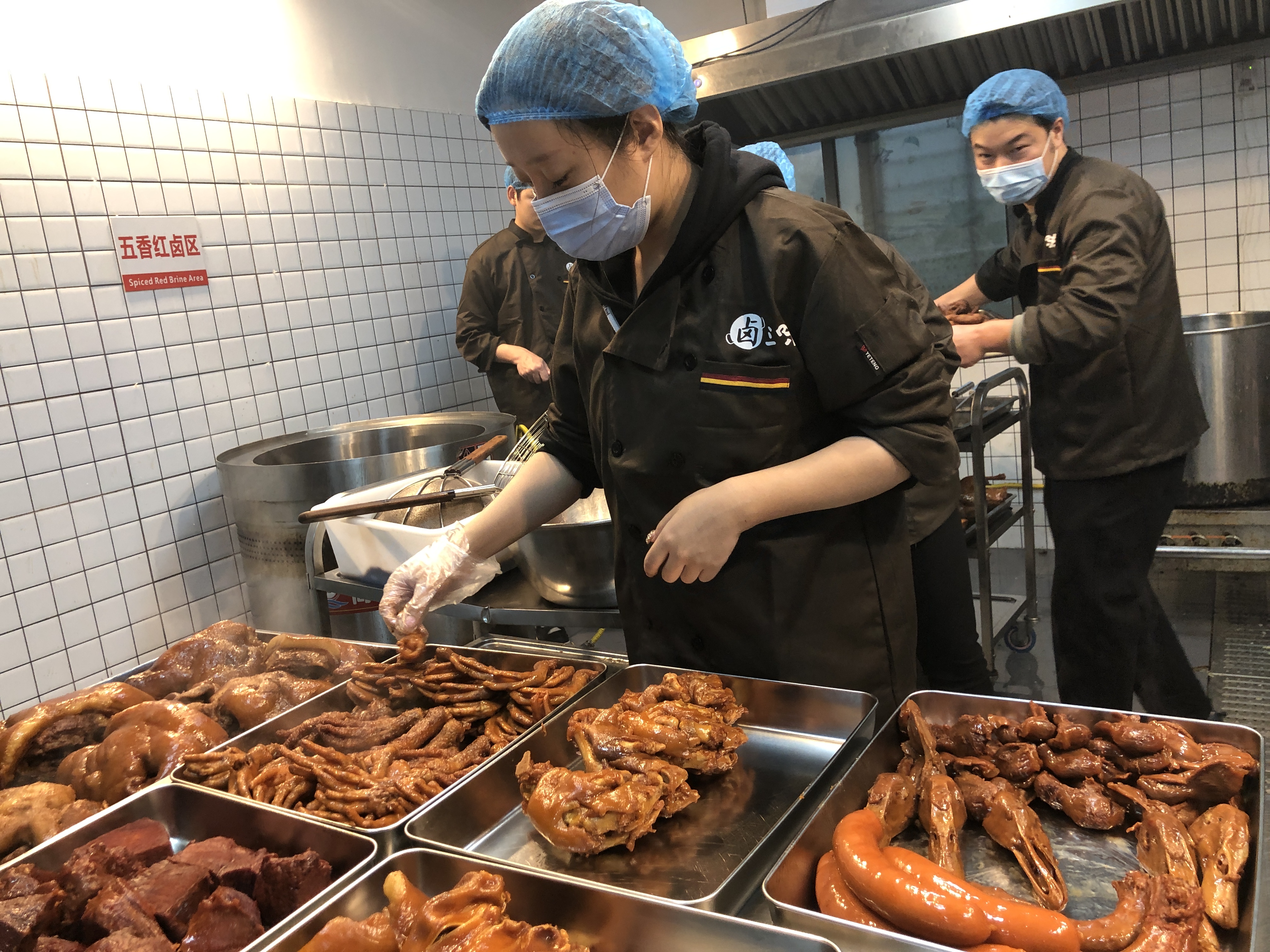 农村小伙创业当老板分享经验,冬季卤菜店盈利的三大诀窍及配方