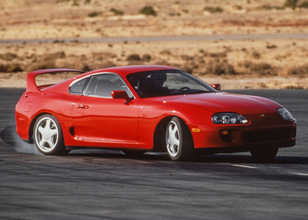 红色有角三倍速!——1993款丰田supra turbo测试(译)