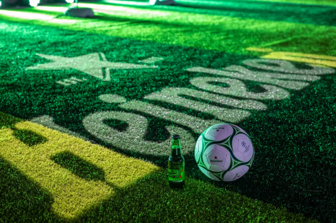 中国啤酒市场今年很可能会刮起一股"看足球,喝喜力"的消费风潮