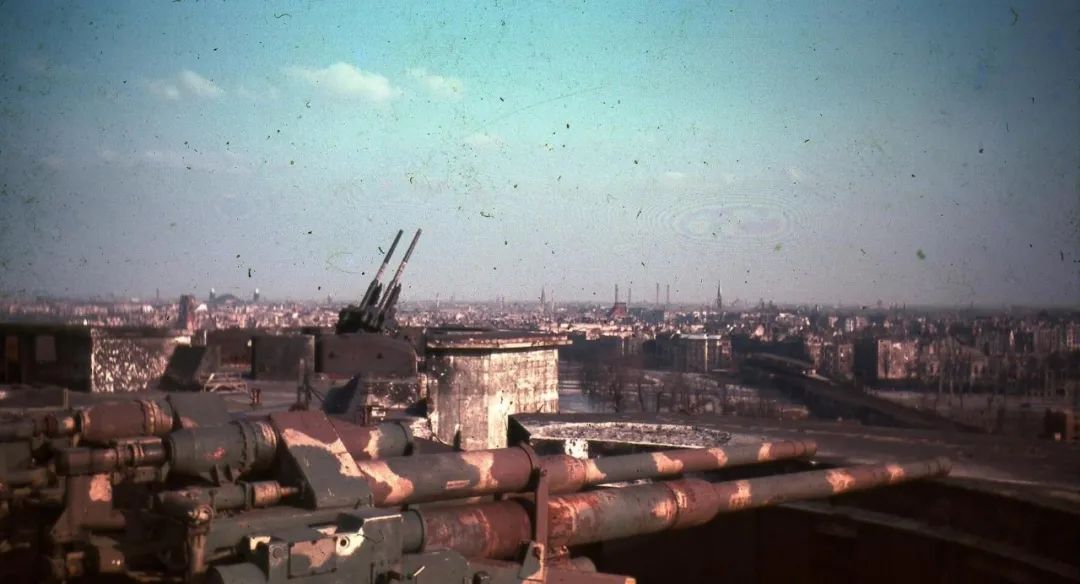 二战守卫柏林的超级要塞提尔加滕动物园防空塔