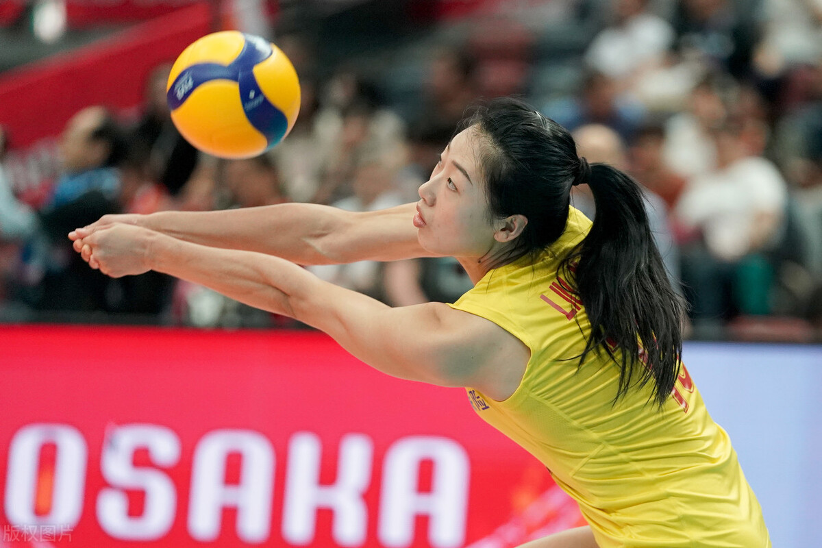 中国女排2个最新消息栗垚暂时离队国际排联看重郎平和3选手