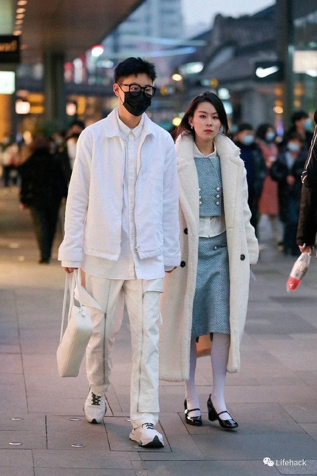 看完这些成都情侣街拍,我又相信爱情了