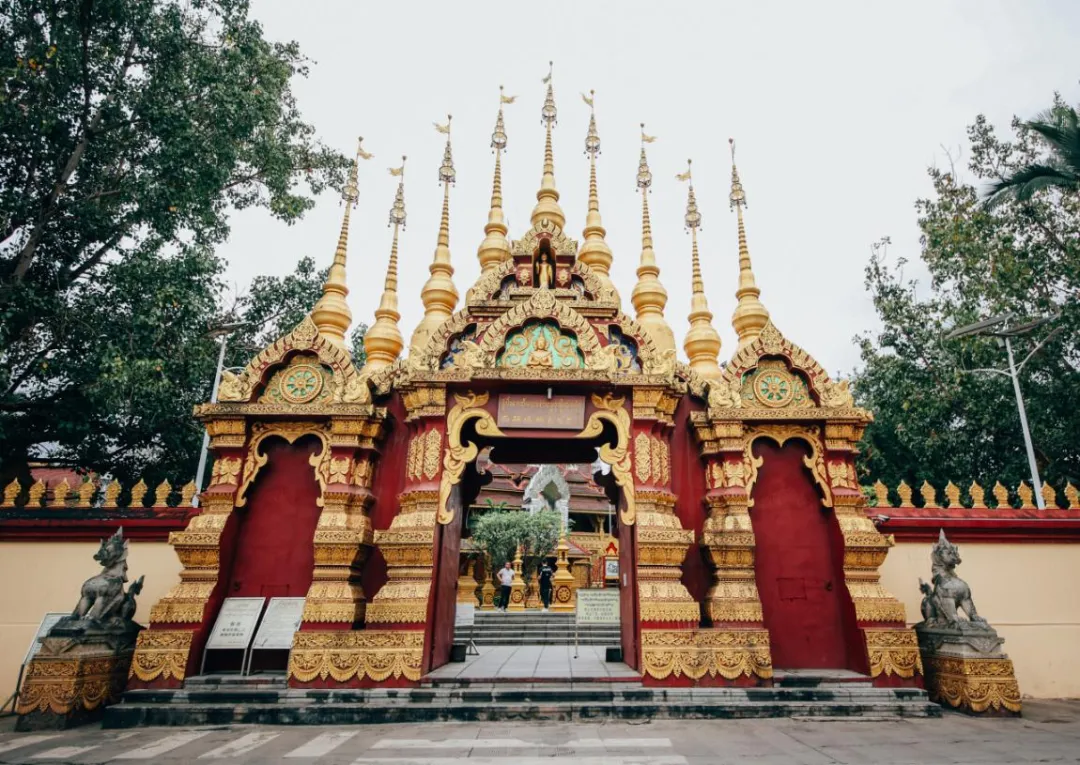 不出国也有异域风情:与新劲炫探索傣族世界