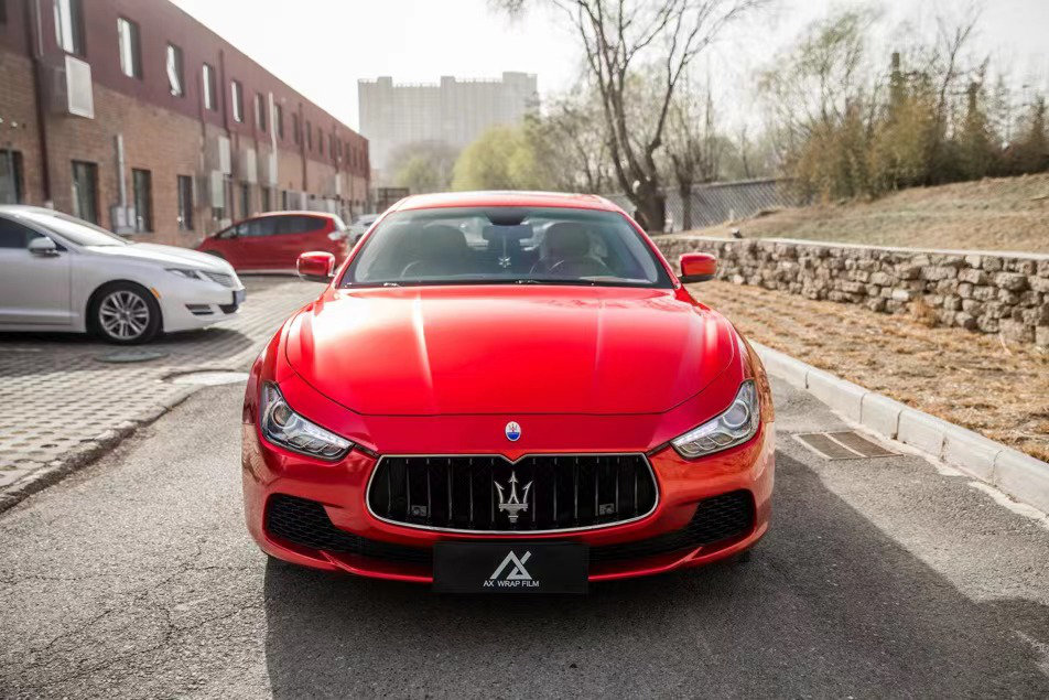 玛莎拉蒂总裁改色魂动红 风情万种让人着迷__凤凰网