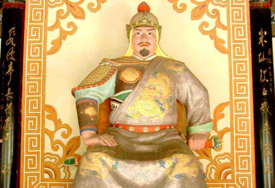 上图为武神岳飞
