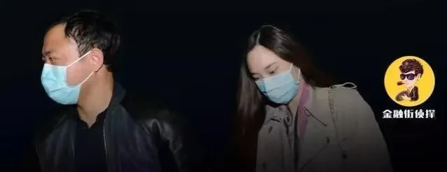 ▲纪晓波与吴佩慈