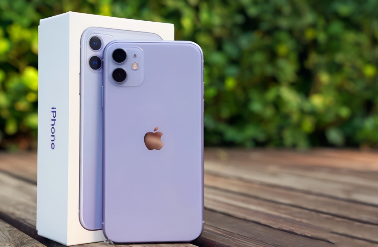 iphone13 钢化膜已开售?网友:刘海确实小了不少