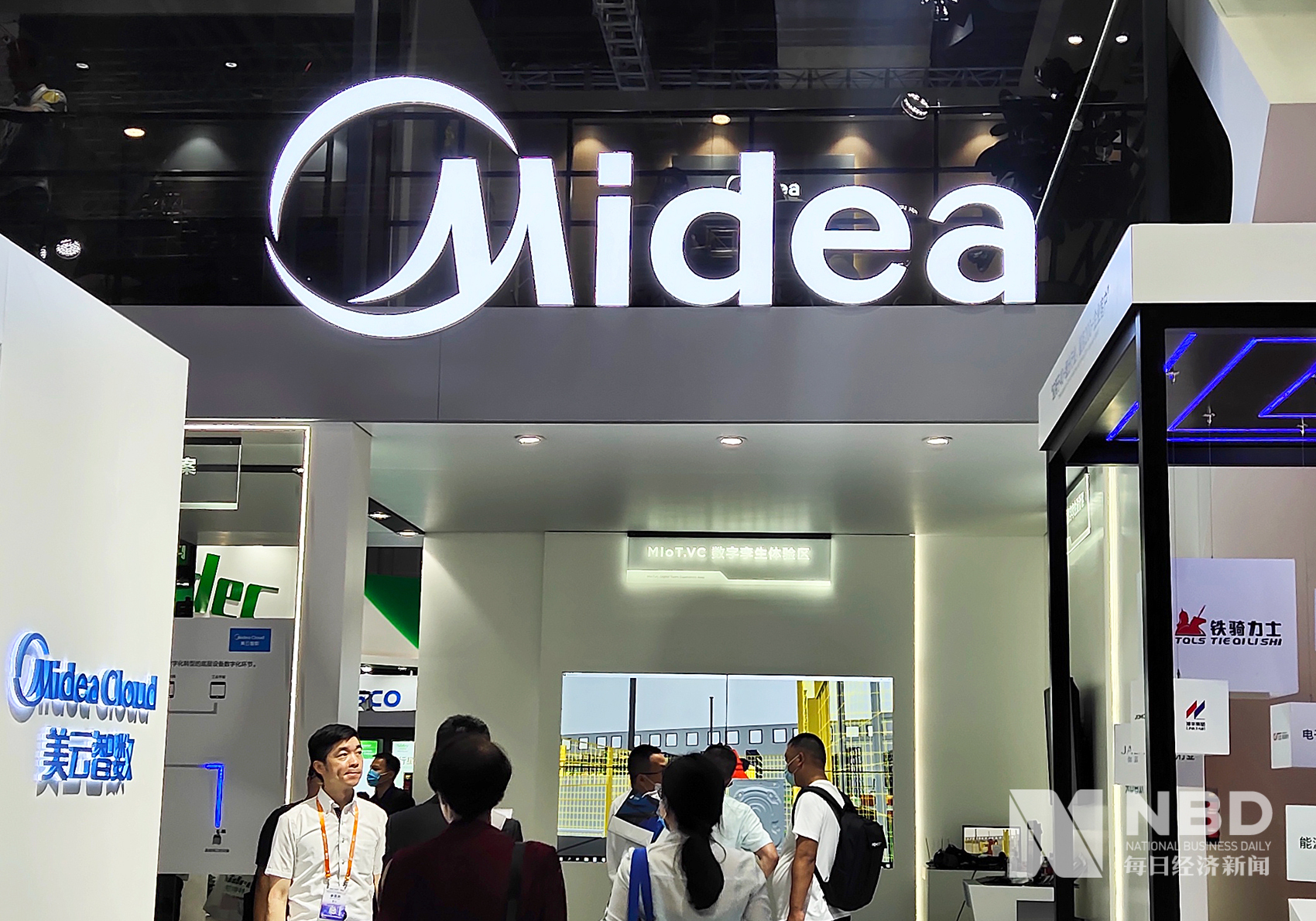 董明珠造车折戟,美的卷土再来,家电企业为何热衷电动车?