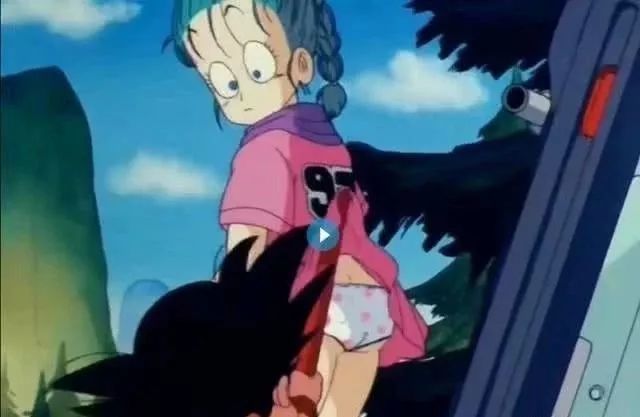 假如咱们的魔童兄弟再接再厉地问大家:《七龙珠》里面的布尔玛的内裤