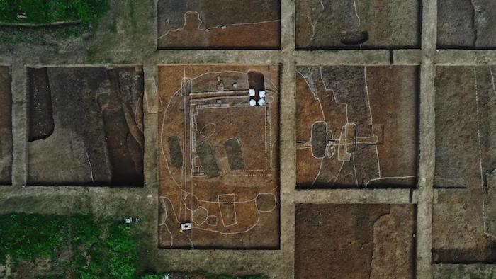 溧阳古县遗址内方外圆形建筑