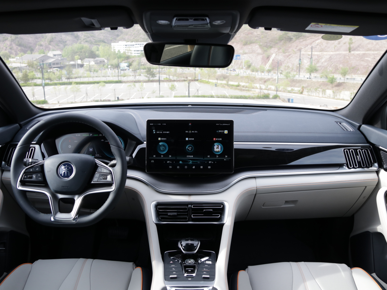 20万元以内纯电优选suv "佩刀上阵"的比亚迪宋plus ev了解一下_凤凰网