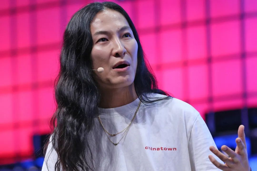 被指控性侵后王大仁晒出和男模聊天记录.律师:聊天记录证明不了什么