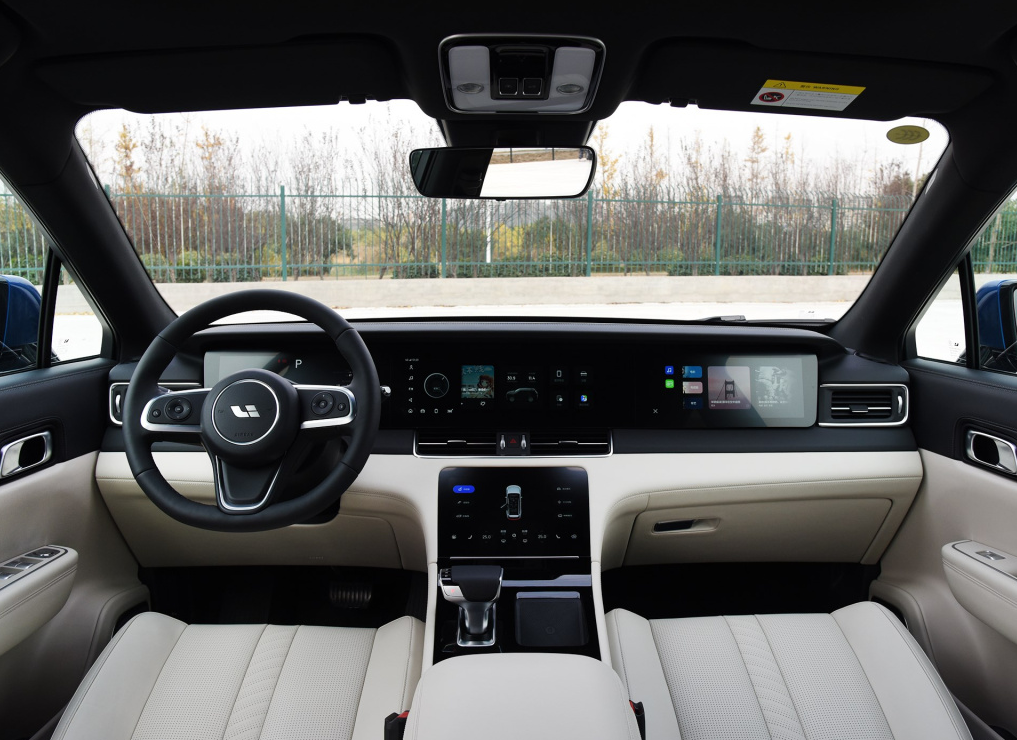 理想one 4月交付5539辆,为什么三缸机烂市,增程式电动车理想的三缸机