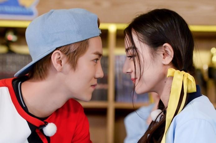 恋爱综艺节目中屡屡寻获真爱,明星假戏真做,恋综因此大受欢迎