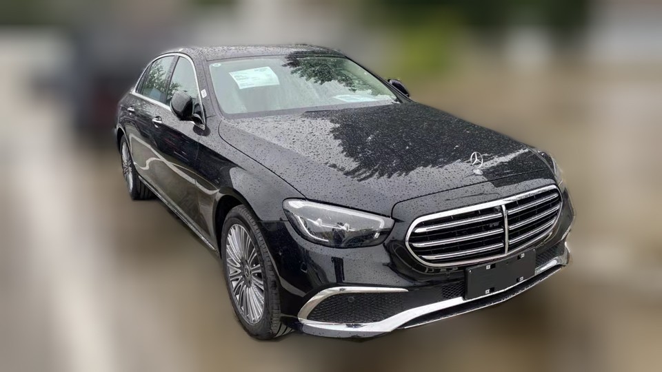 女孩买车只考虑好看,月供6千提奔驰e级,值不值?