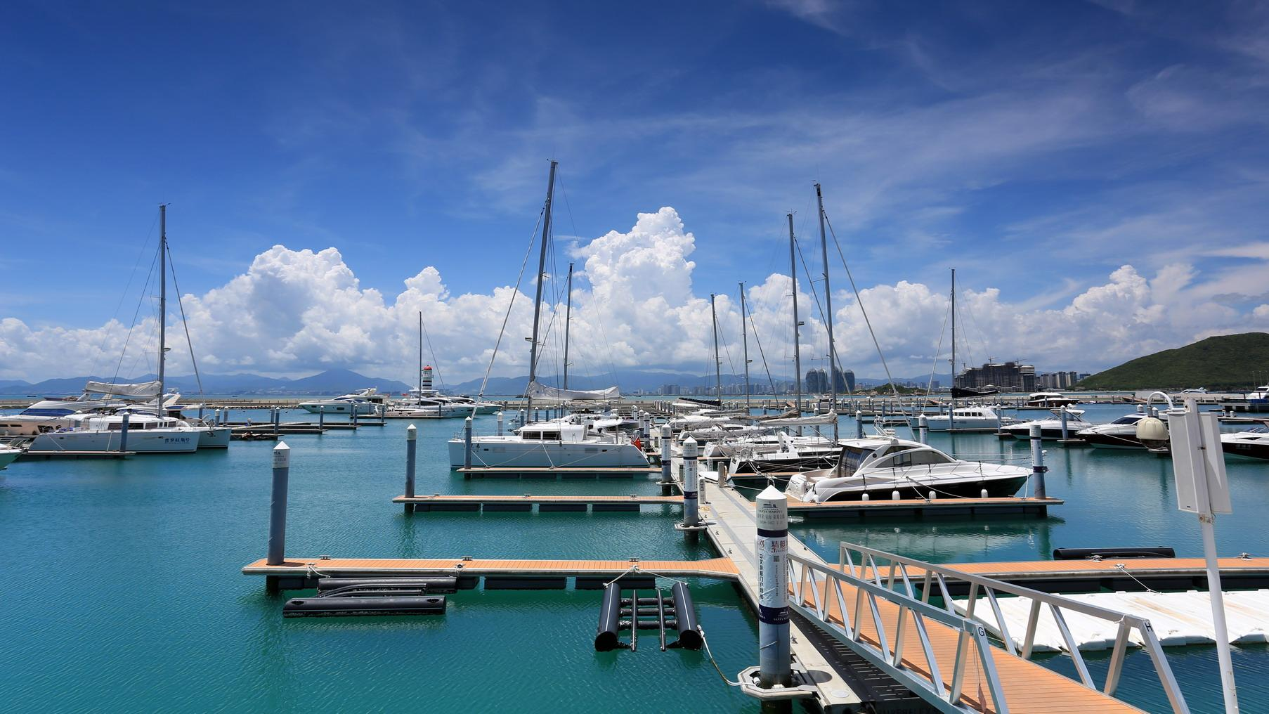 三亚将完善三亚国际邮轮港配套设施工程,高标准开发面向太平洋,印度洋