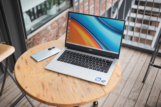 双重认证护眼屏 荣耀magicbook 14锐龙版 2021款全新体验__凤凰网