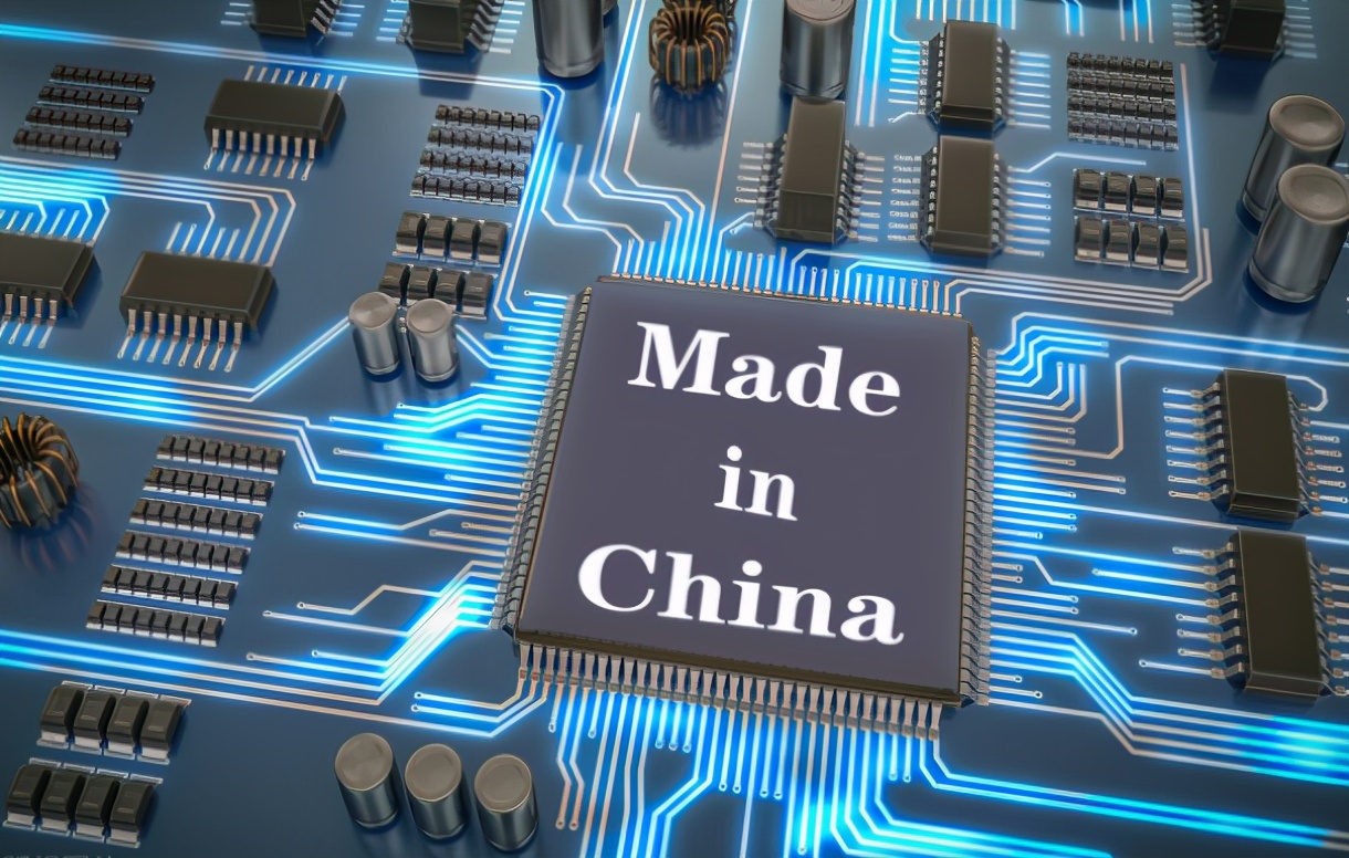 为了帮助芯片行业培养专业人才,清华大学前段时间特地成立了集成电路