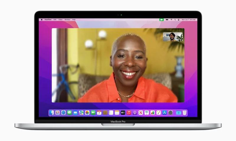 macOS-Monterey-FaceTime-Portrait-Mode.webp