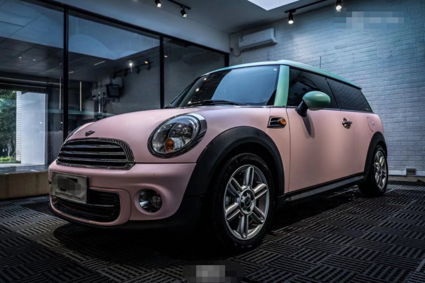 膜呗改色案例想要双拼色的往这里看minicooper改色蒂芙尼蓝绸缎粉