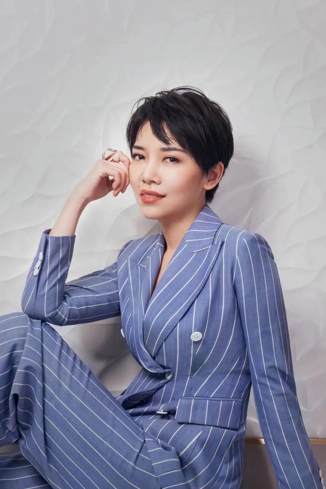 李许珊珊 期待今年来场厉害的重逢」 珊珊姐和我在一次工作场合碰见