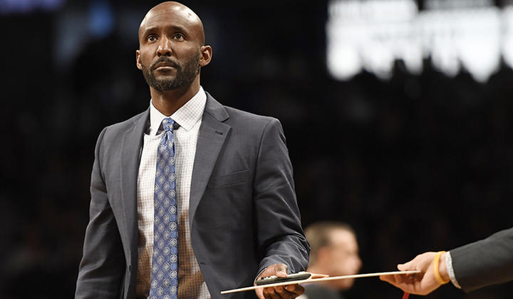 据espn知名记者报道,多位消息人士透露,老鹰已经解雇主教练劳埃德