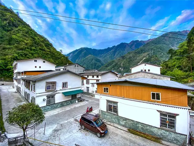 津门网邓显杰:追梦的龙潭村