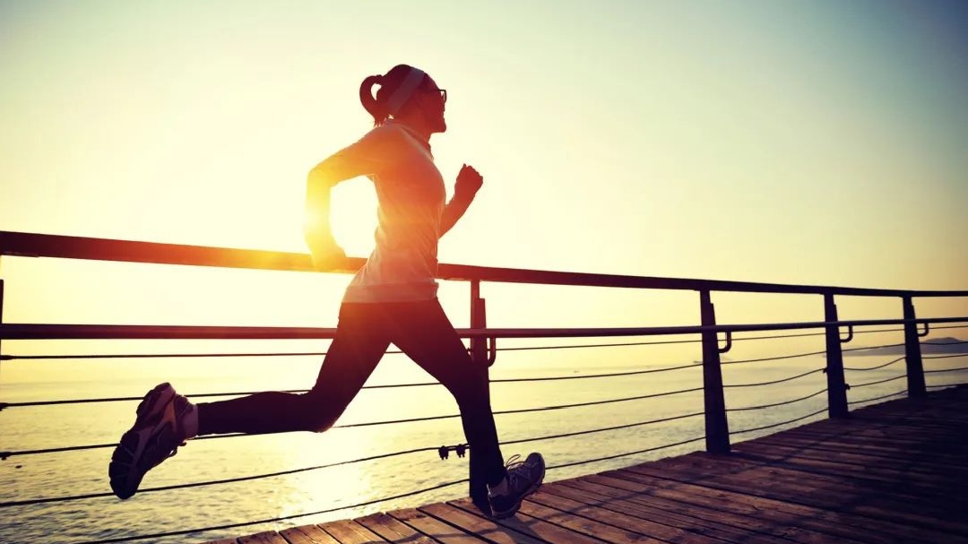 1%他扎罗汀凝胶或乳剂)和维生素d3衍生物(卡泊三醇软膏和他卡西醇软膏