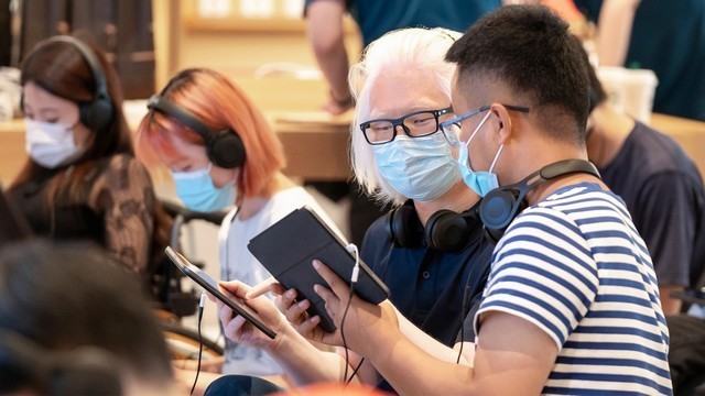 Today at Apple创想营:指导参与者打造改变生活的项目