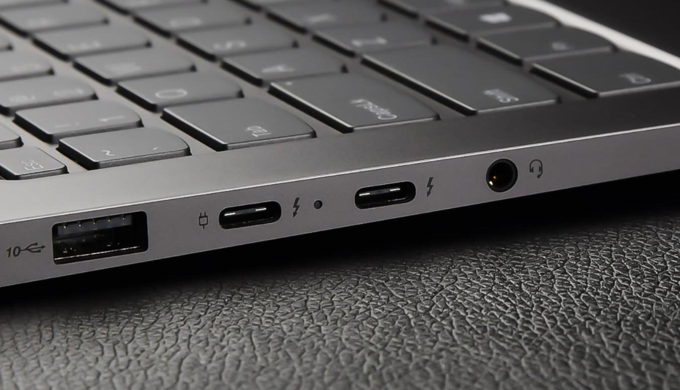 越来越轻,屏幕越来越小,而这也导致笔记本电脑上的接口也越来越少