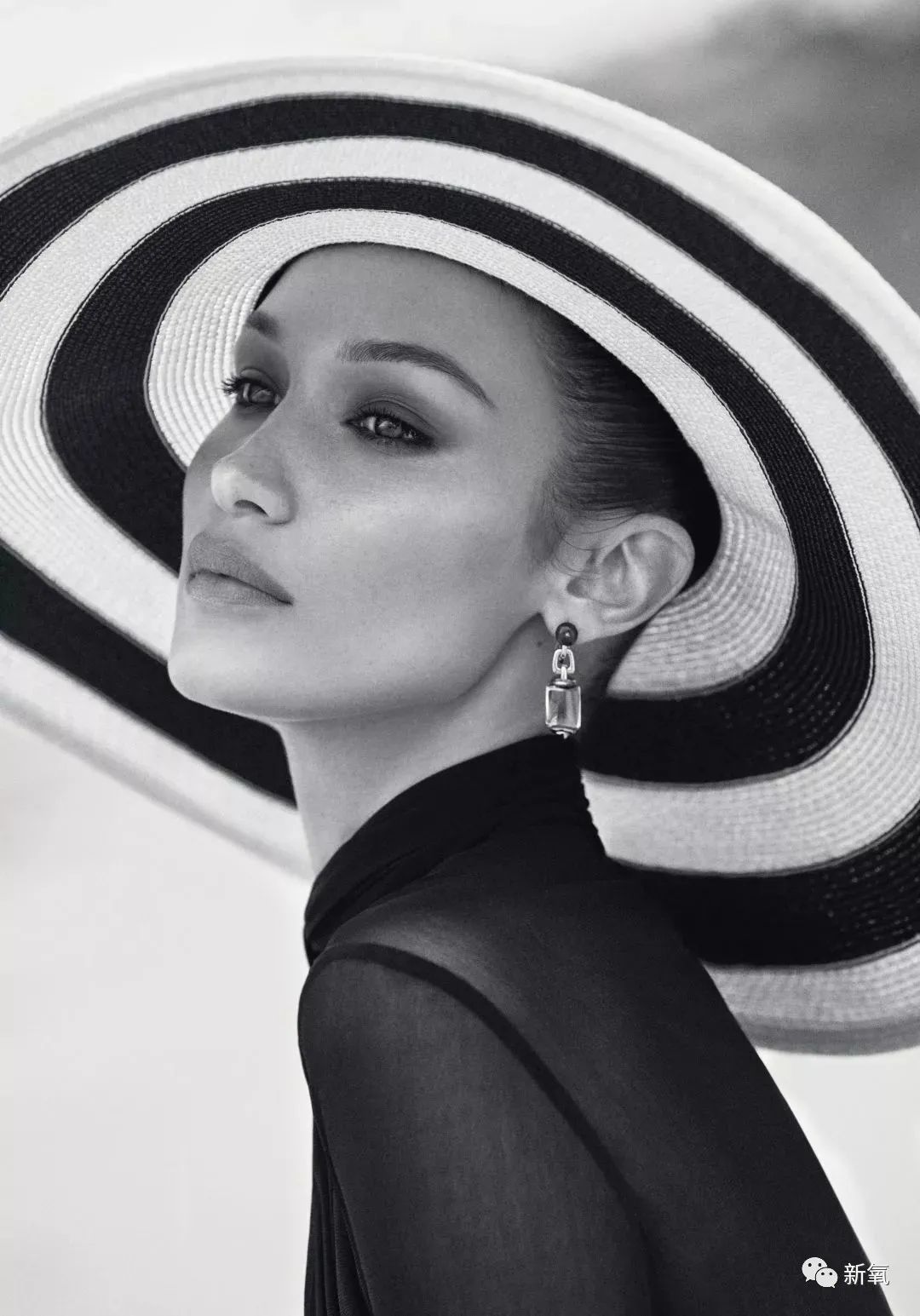 从万人嘲到顶级超模,弯道超车式换脸的bella人生就是篇爽文!